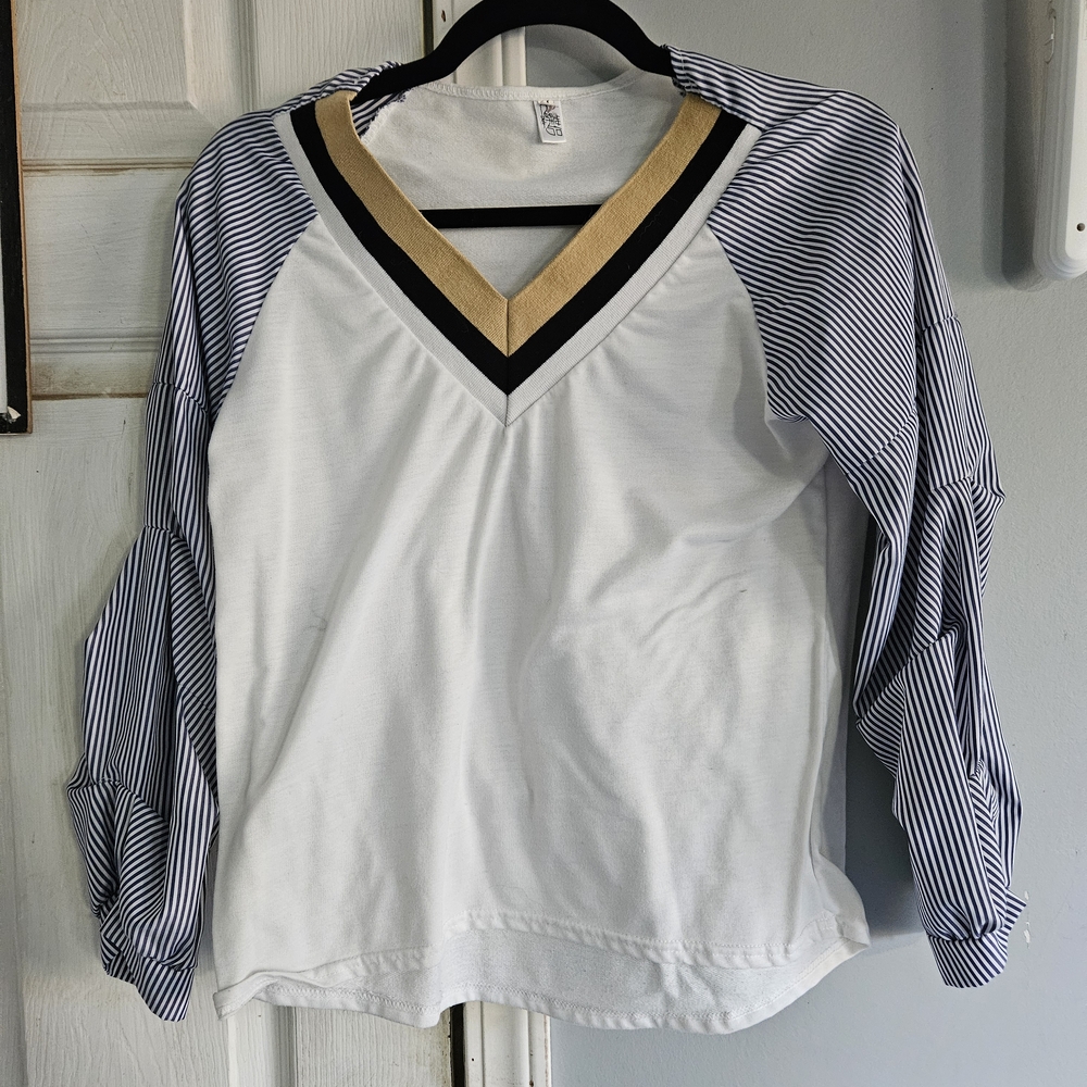 Elegant V-Neck Striped Women's Blouse - White and Gold